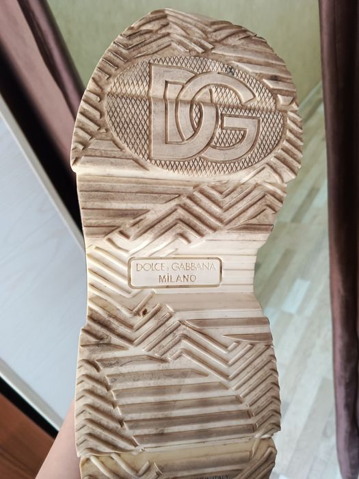 Кроссовки женские бу " Dolche $ Gabbana"Milano