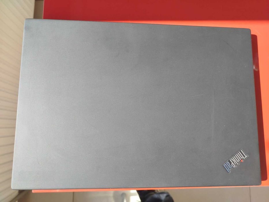 Lenovo T490 лаптоп