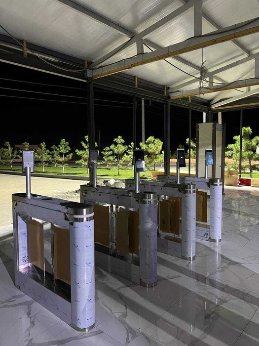 Турникет стеклянный