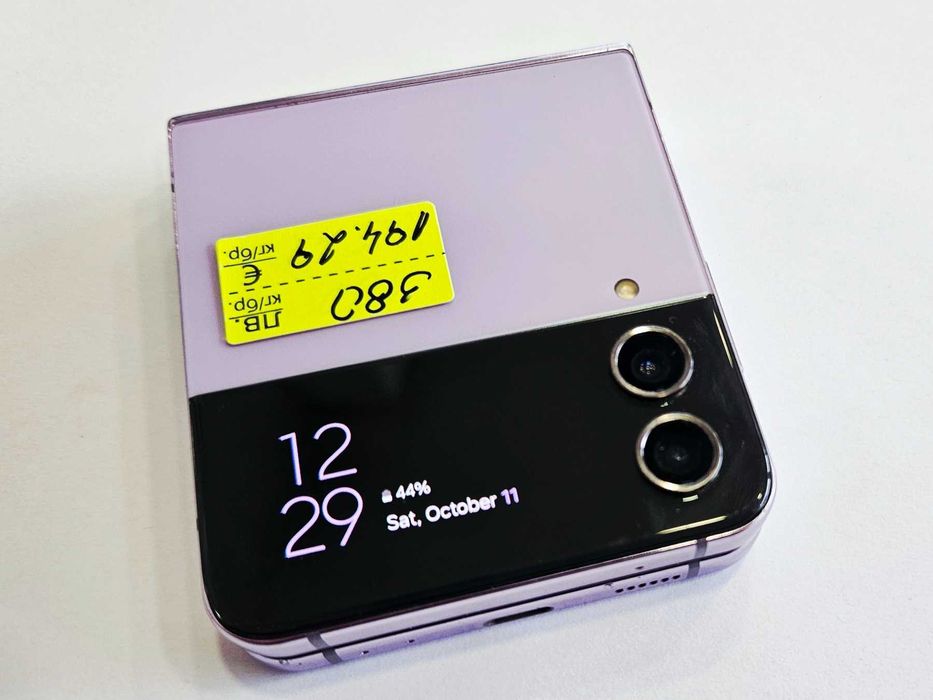 Samsung Galaxy Z Flip 4 8/256  05009-25
