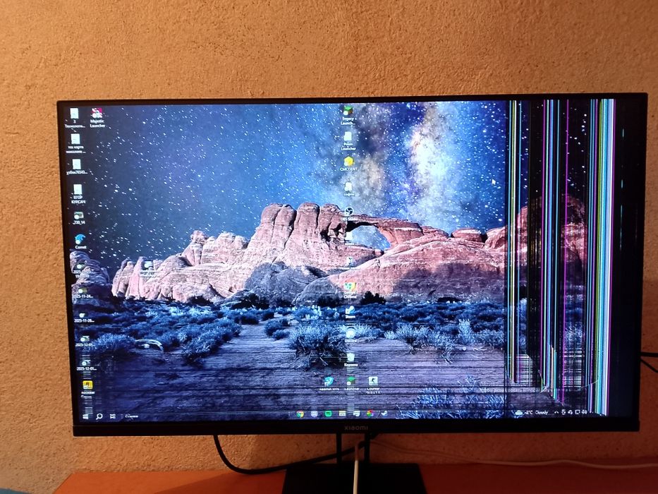 Продам монитор Xiaomi 100герц с разбитым экраном за 30000