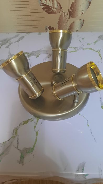 Люстра. Металл. Б/у немного.