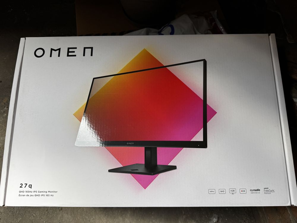 Геймърски Монитор HP Omen 27q