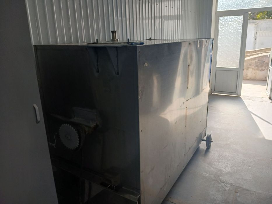 Шкалад паста таёрлаш вакуйиш хамда кадоклаш оборудование лари сотилади