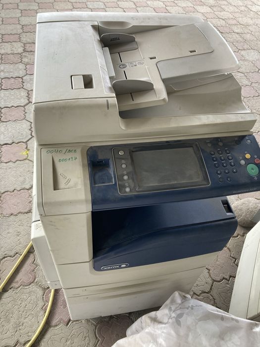 Продам 4 копировальных аппарата Xerox