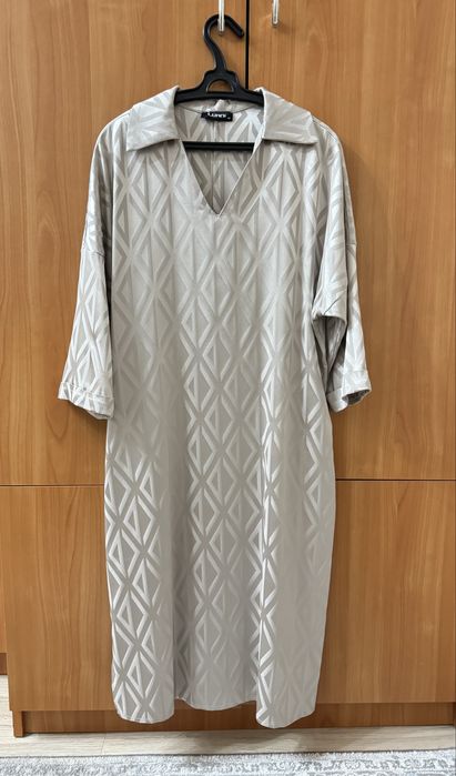 Продам платье женское