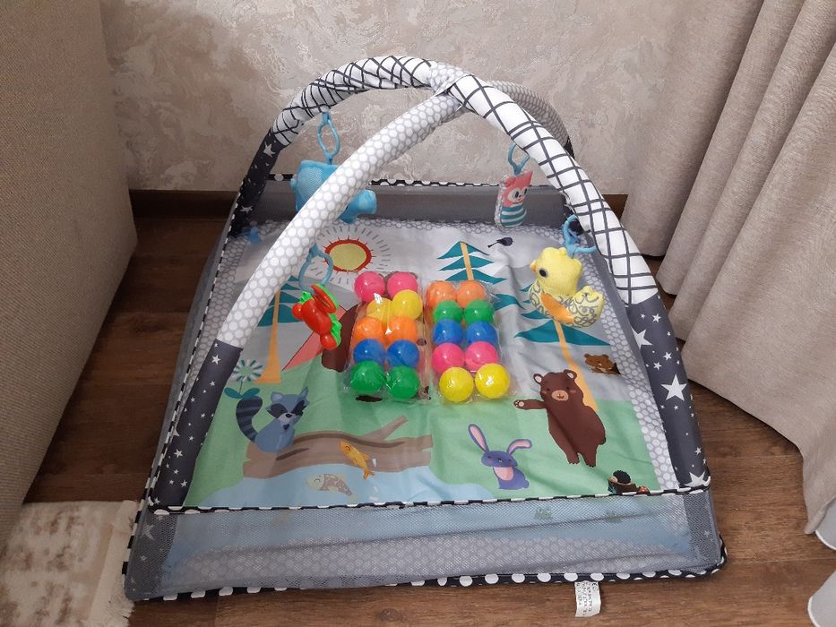 Детский игровой манеж с шариками