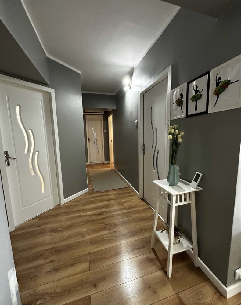 Inchiriez apartament 3 camere