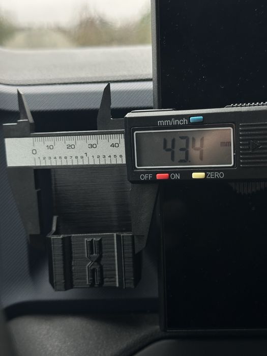 Държач за дистанционно – YouClip