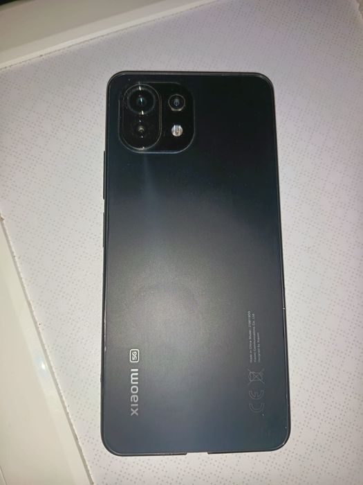 Срочно продам телефон