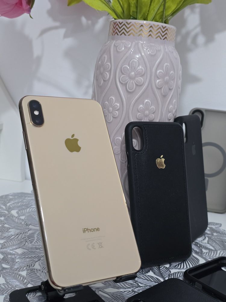 Iphone xs max 512 gb.