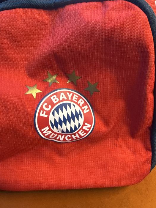 Продавам Сакове на FC BAYERN MUNCHEN