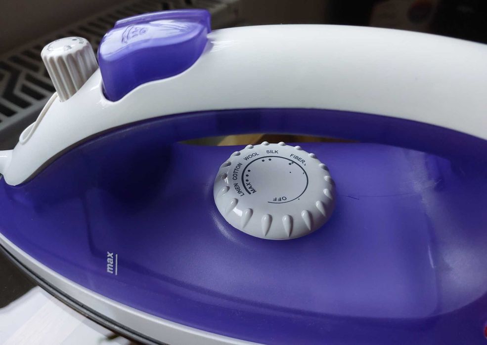 Fier de călcat aburi 1200W