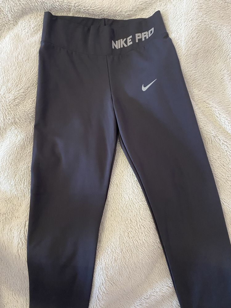 Клинове и долнища Nike