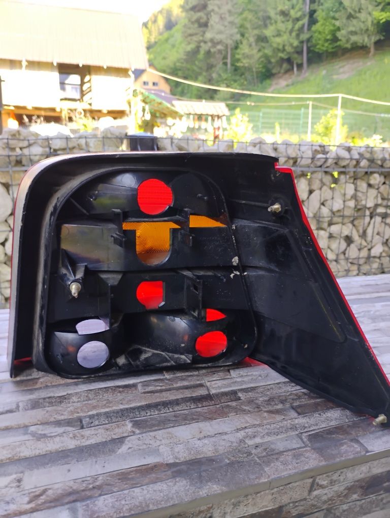 Stopuri golf IV+geam far.