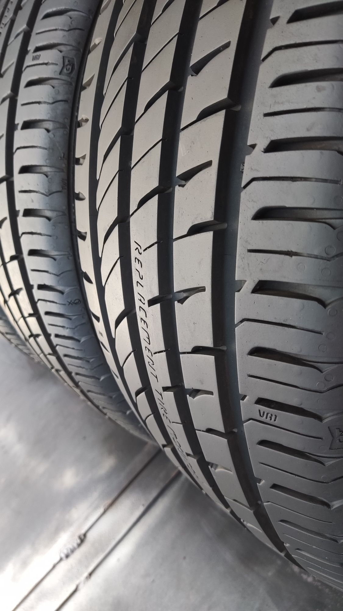 4бр. летни гуми 215/45/18 General Altimax
dot23
9.25mm
Перфектно състо
