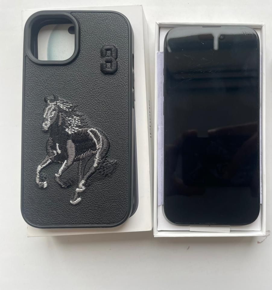 Продам айфон 15.