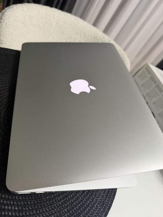 Macbook air 2017 13 inch