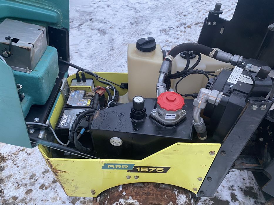 Dezmembrez vibrocompactor Ammann ARR1575