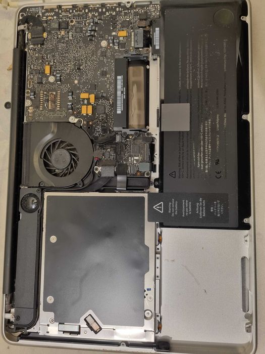 Apple Macbook pro emc2351 defect dezmembrez