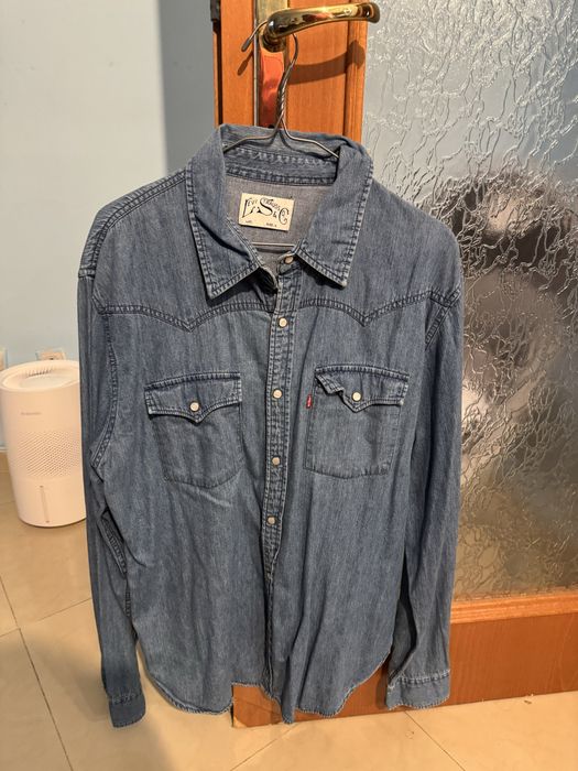 Levis Teodor ризи