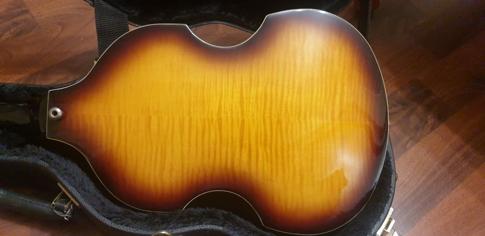 Chitara bass  Violin 4 String  Beatle Bass