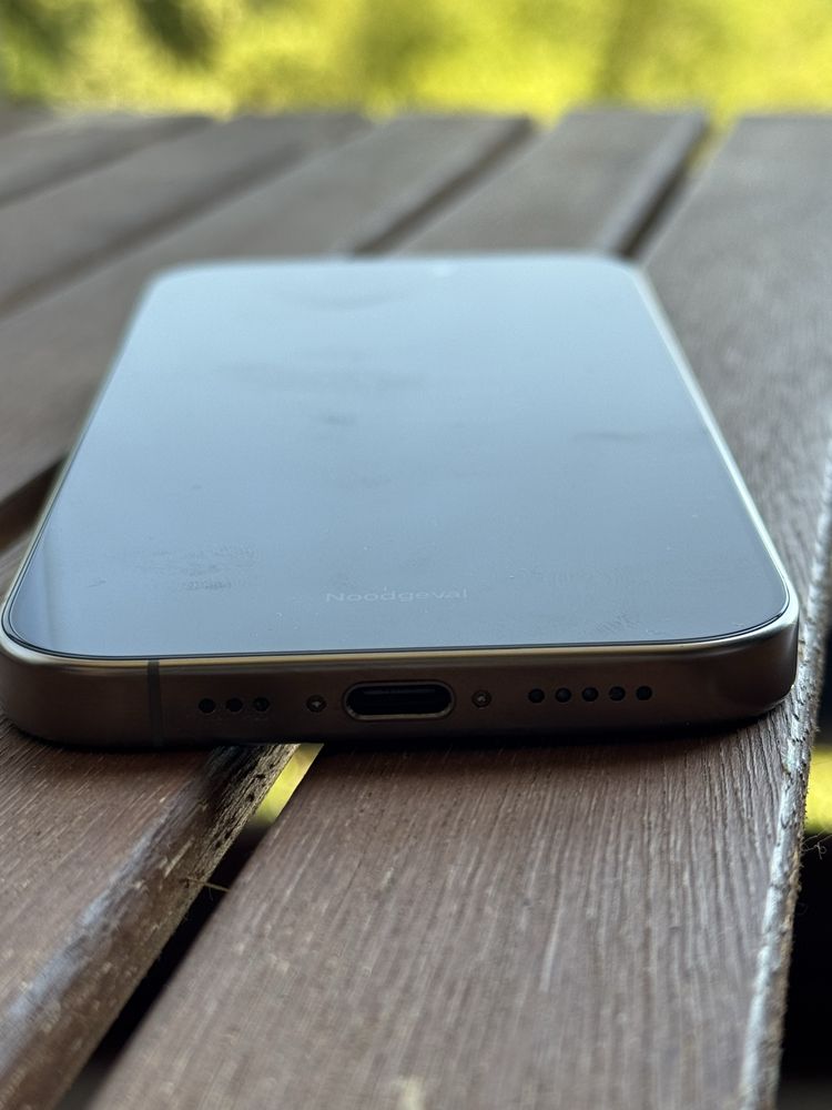 iPhone 16 Pro Natural Titanium icloud ( за части )