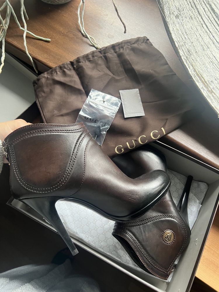 Botine originale Gucci