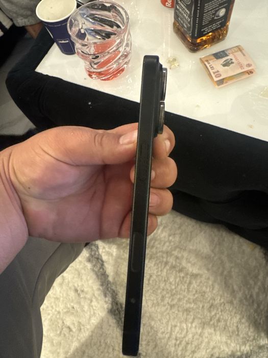 Vand telefon iphon 16 full blak 128 gb