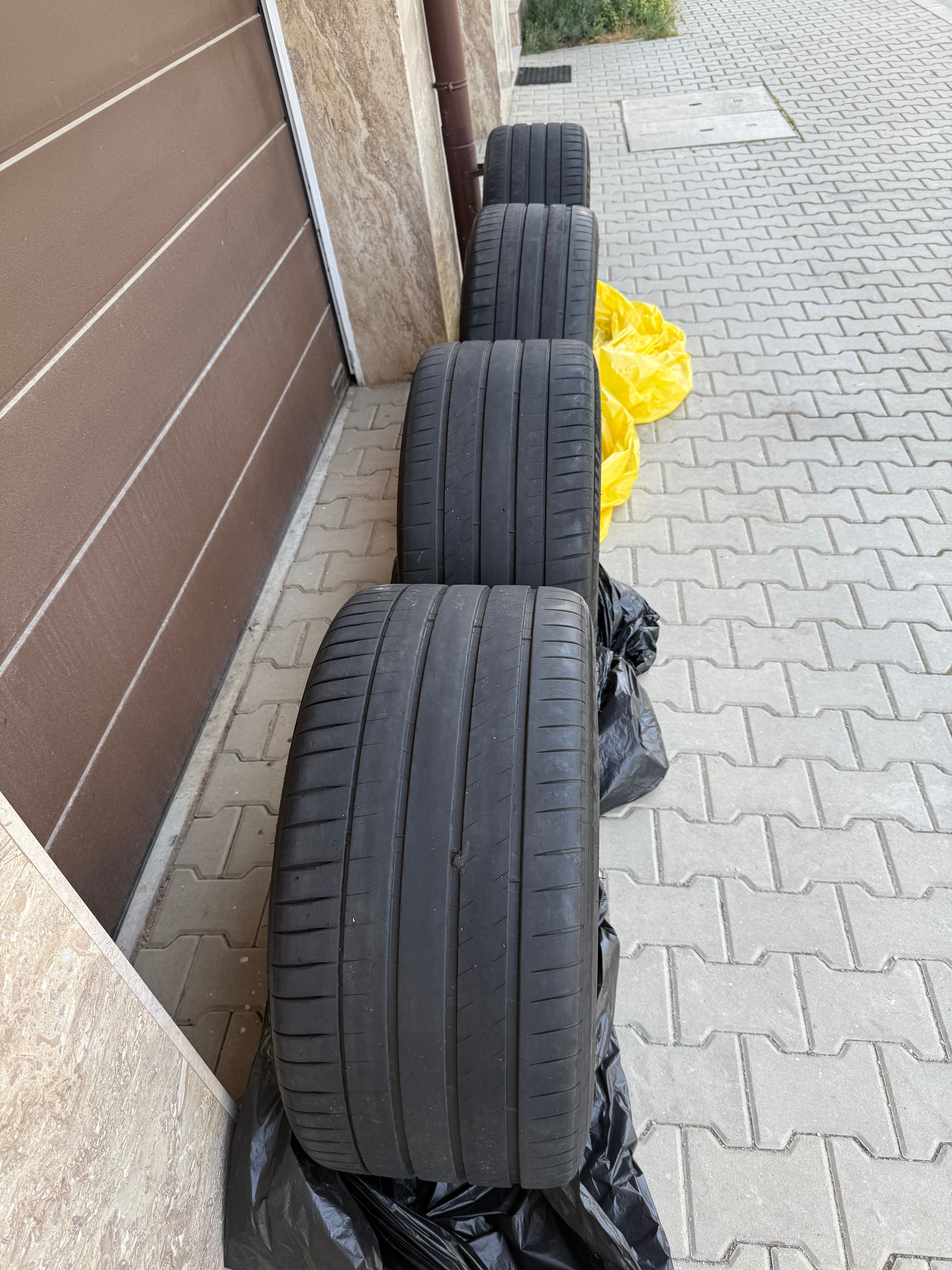 Michelin Pilot Sport 4S XL 295 35 21 и 315 30 22 BMW спорт пакет X5M 6