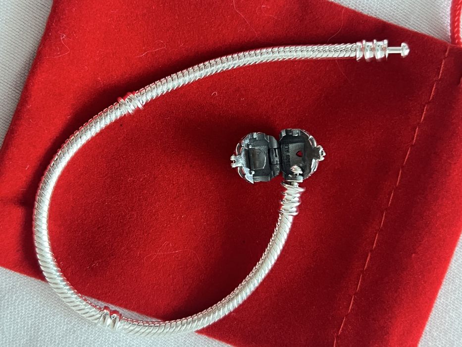 Pandora bratara trasura cenusareasa