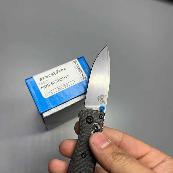 BENCHMADE Mini Bugout, AXIS, Drop-point, Fibră de carbon 533-3