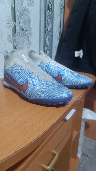 Продам новые сороконожки Nike air zoom мужские