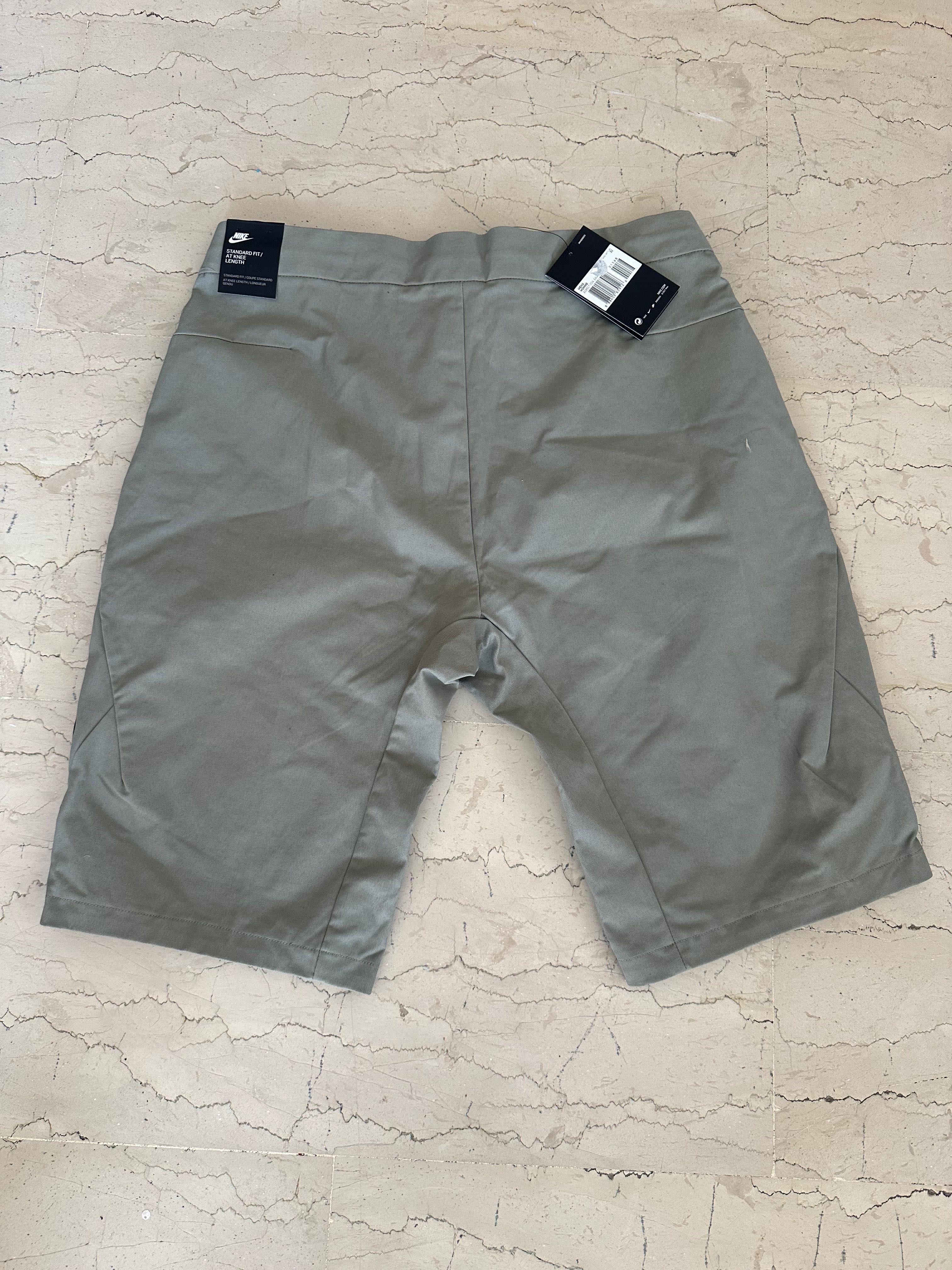 Nike tech pack sovente shorts размер М