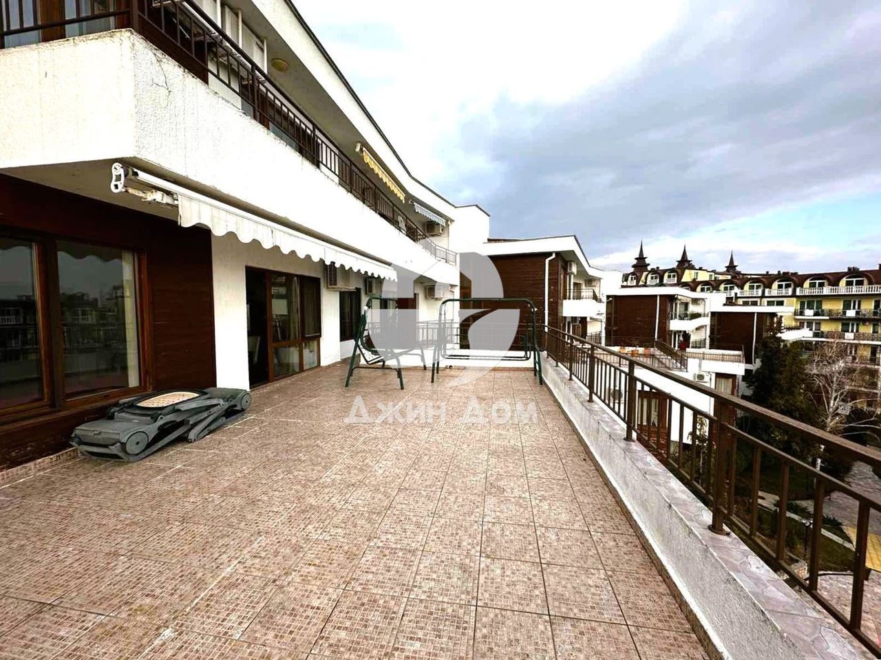 Продава се Тристаен апартамент в к.к. Елените - 151 кв.м за 1385 €/кв.м - Снимка #5