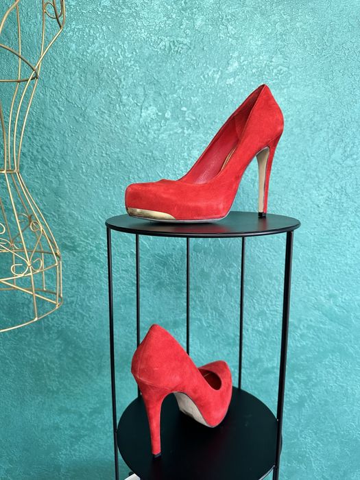 Pantofi BCBG cu Toc Cui și Platformă - Roșii - 250 Lei