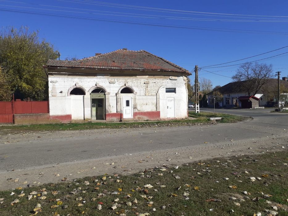 De vânzare – Casă ultracentrală în comuna Pir-Ideal pentru investitori