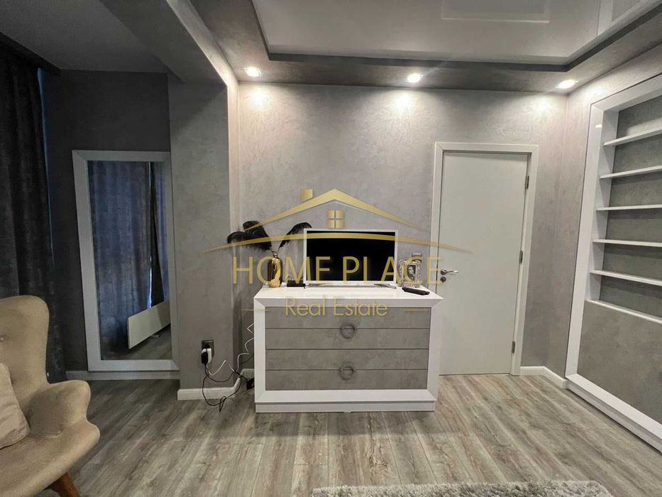 Дава се под наем Тристаен апартамент в Варна, Център - 74 кв.м за 1122 € - Снимка #8