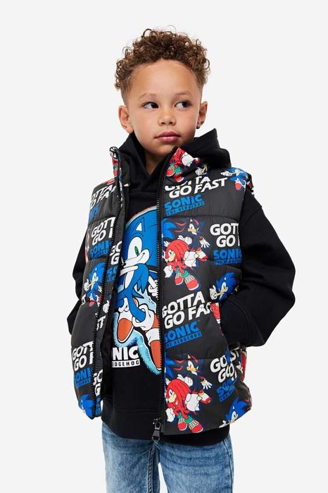 Безрукавки жилетки  H&M на мальчиков на 2г,3г,4г   Sonic