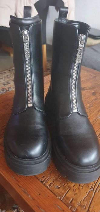 Ботуши Guess .  .