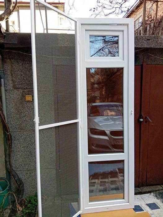 Врата за тераса с рамка и комарник