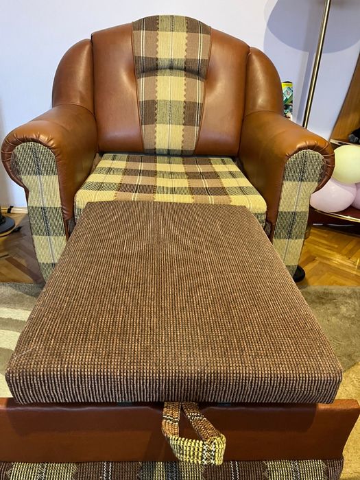 Set canapea si fotoliu extensibil - stare buna, confortabile