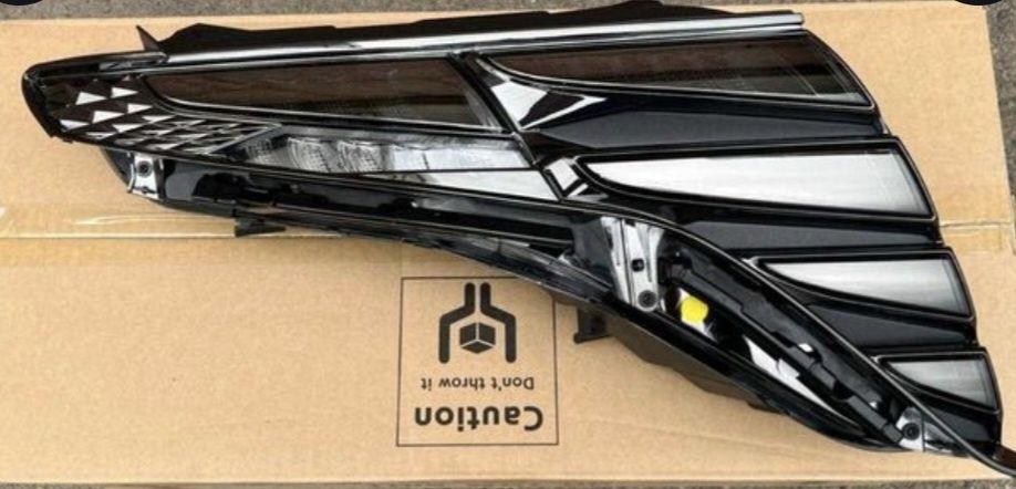 Фара ДХО Туксон 2023 б/у оригинал