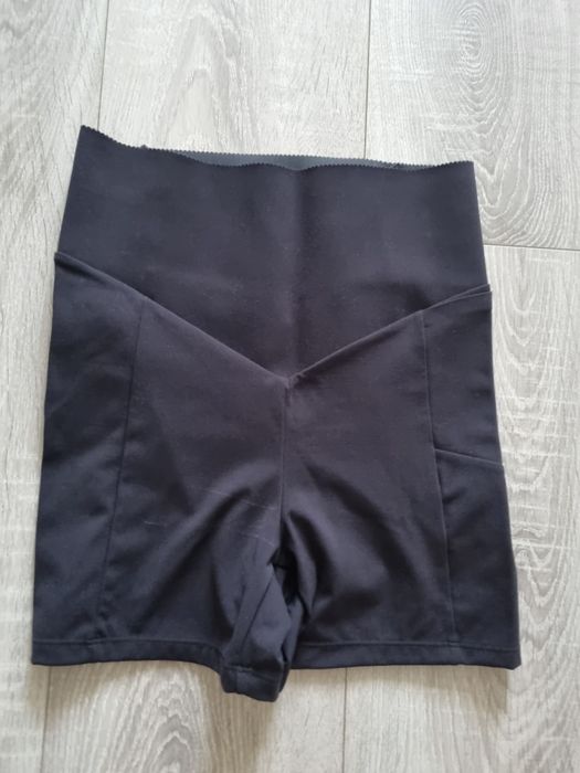 Pantaloni scurți modelatori Oysho