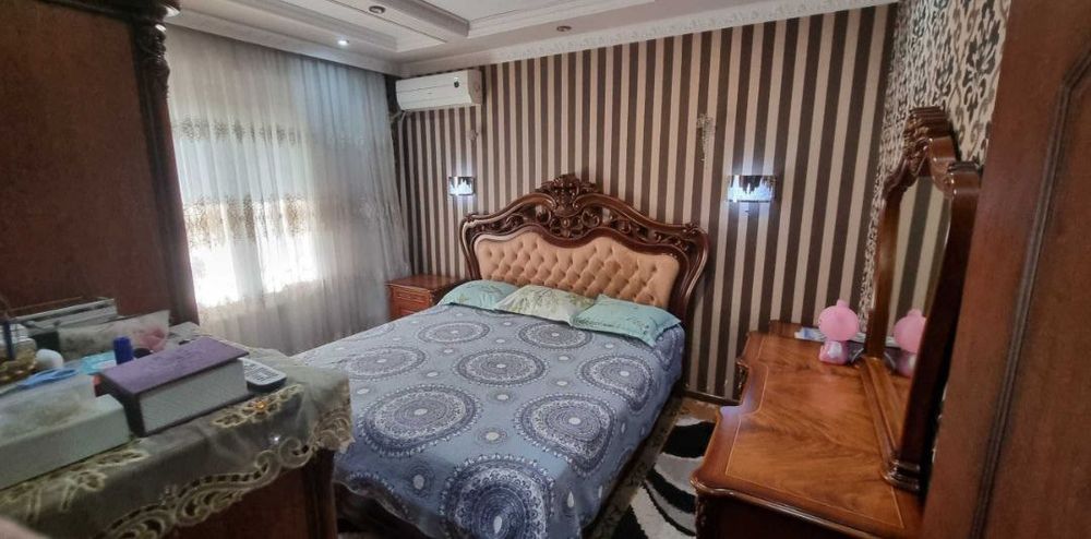 Yunsobod 18 kv 77 seriy gishtli dom 4/4/4/84 kv 2*6 balkon srochniy