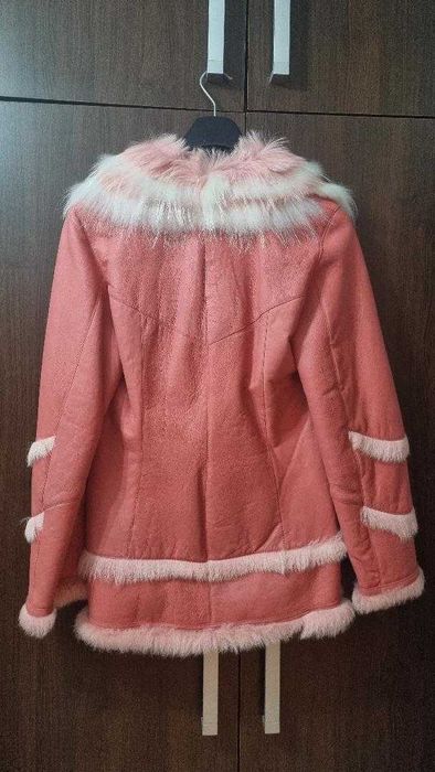 Haina foarte eleganta blana naturala  ( roz - corai )