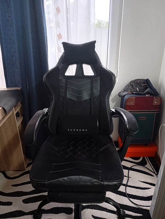 Vând scaun de gaming