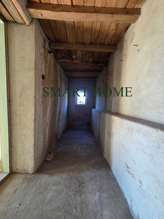 Едноетажна къща
Едноетажна къща в с. Ресен!