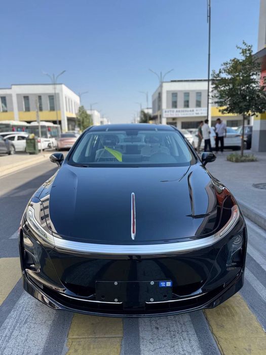 Hongqi E-QM5 restayling nasiya savdo
