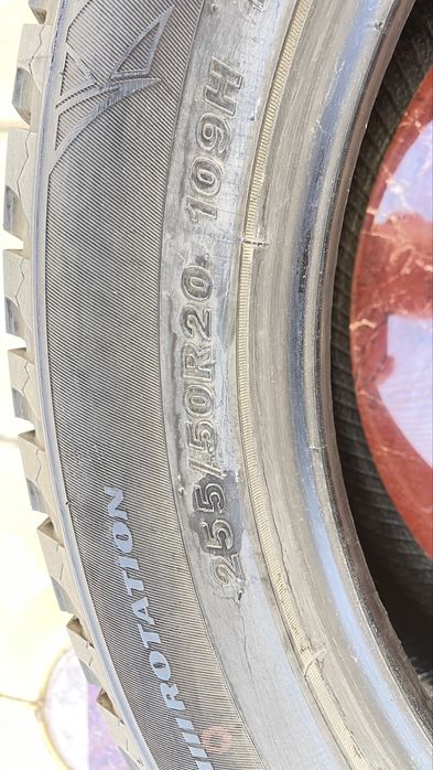 255/50 R20 зимние липучка 23 года почти новая